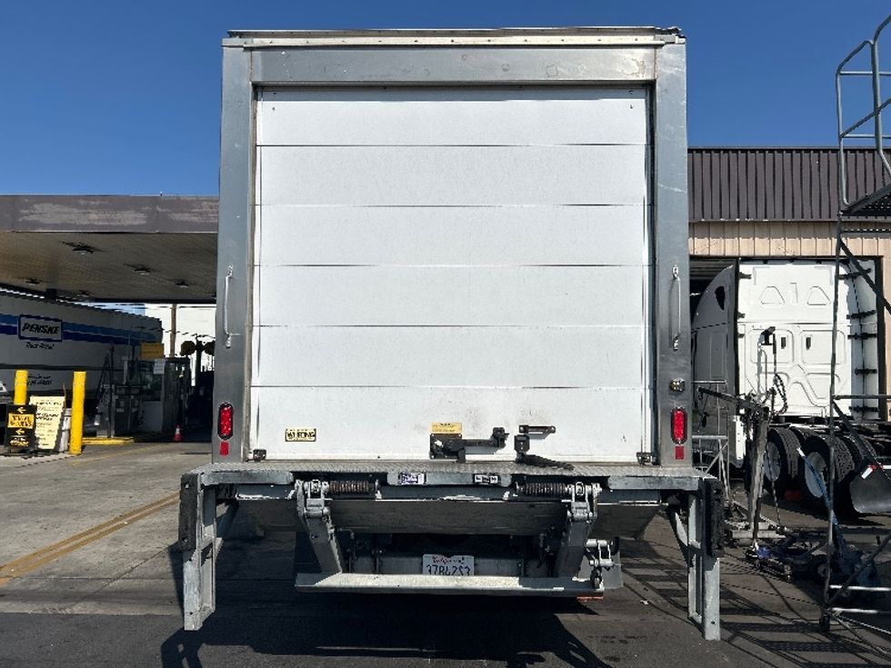 Refrigerated Truck-Light and Medium Duty Trucks-Freightliner-2019-M2-Torrance-CA-192,211\n\t\tmiles-$ 43,500 - Image 7