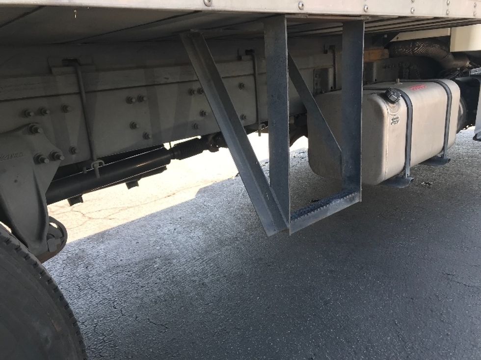 Refrigerated Truck-Light and Medium Duty Trucks-Freightliner-2019-M2-Torrance-CA-212,704\n\t\tmiles-$ 39,500 - Image 13