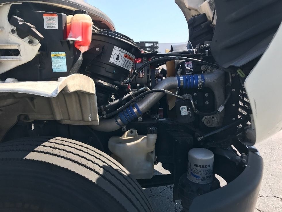 Refrigerated Truck-Light and Medium Duty Trucks-Freightliner-2019-M2-Torrance-CA-212,704\n\t\tmiles-$ 39,500 - Image 22