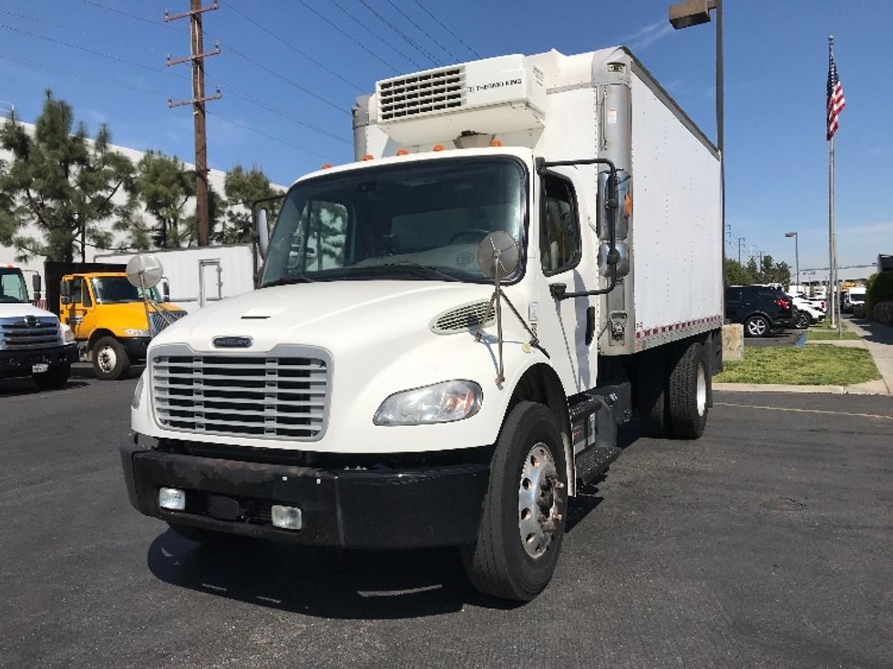 Refrigerated Truck-Light and Medium Duty Trucks-Freightliner-2019-M2-Torrance-CA-212,704\n\t\tmiles-$ 39,500 - Image 3