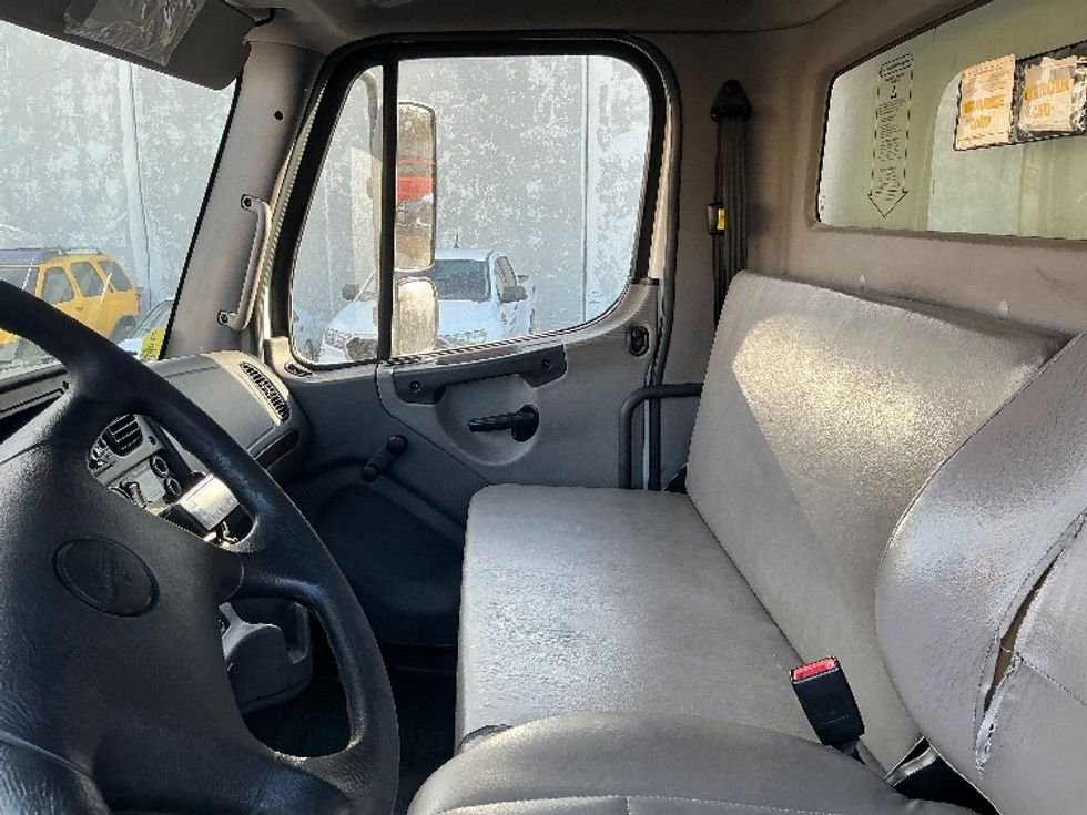 Refrigerated Truck-Light and Medium Duty Trucks-Freightliner-2019-M2-Torrance-CA-218,558\n\t\tmiles-$ 48,750 - Image 19