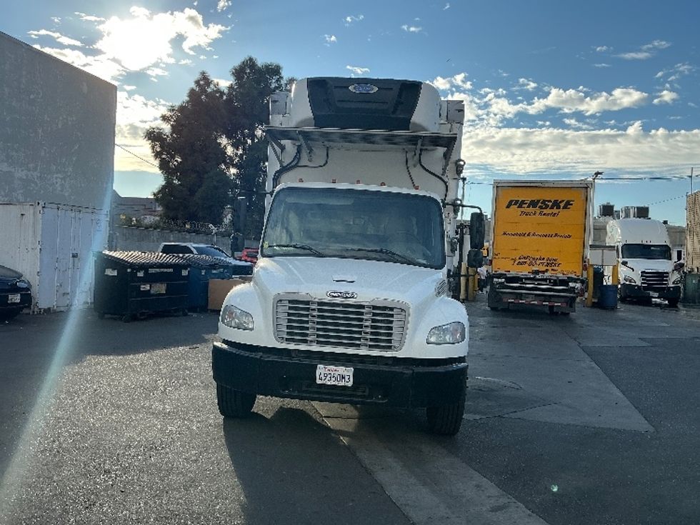 Refrigerated Truck-Light and Medium Duty Trucks-Freightliner-2019-M2-Torrance-CA-218,558\n\t\tmiles-$ 48,750 - Image 2