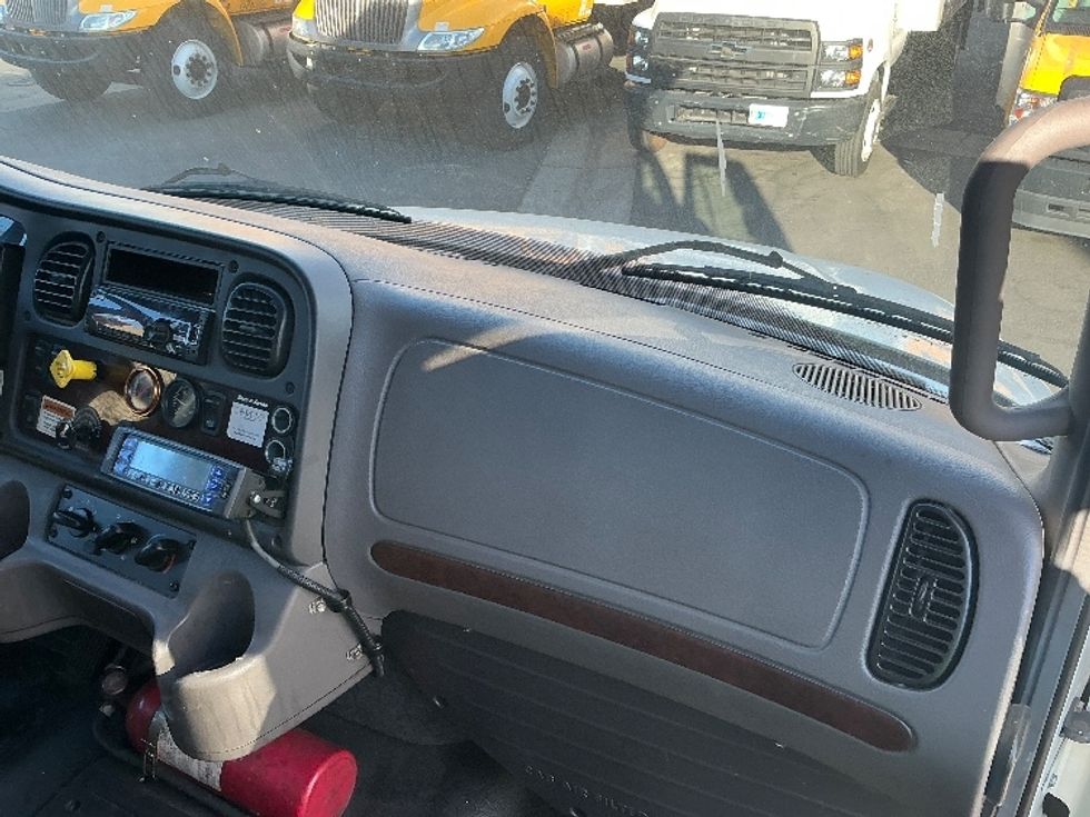 Refrigerated Truck-Light and Medium Duty Trucks-Freightliner-2019-M2-Torrance-CA-218,558\n\t\tmiles-$ 48,750 - Image 21
