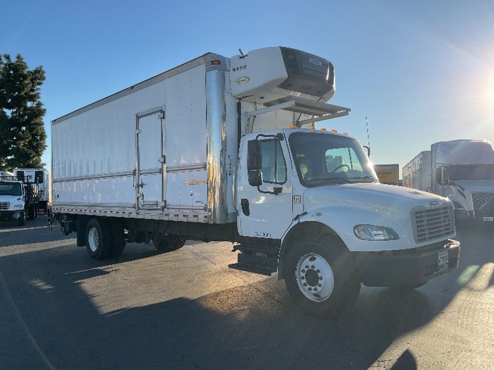 Refrigerated Truck-Light and Medium Duty Trucks-Freightliner-2019-M2-Torrance-CA-224,800\n\t\tmiles-$ 52,250 - Image 1