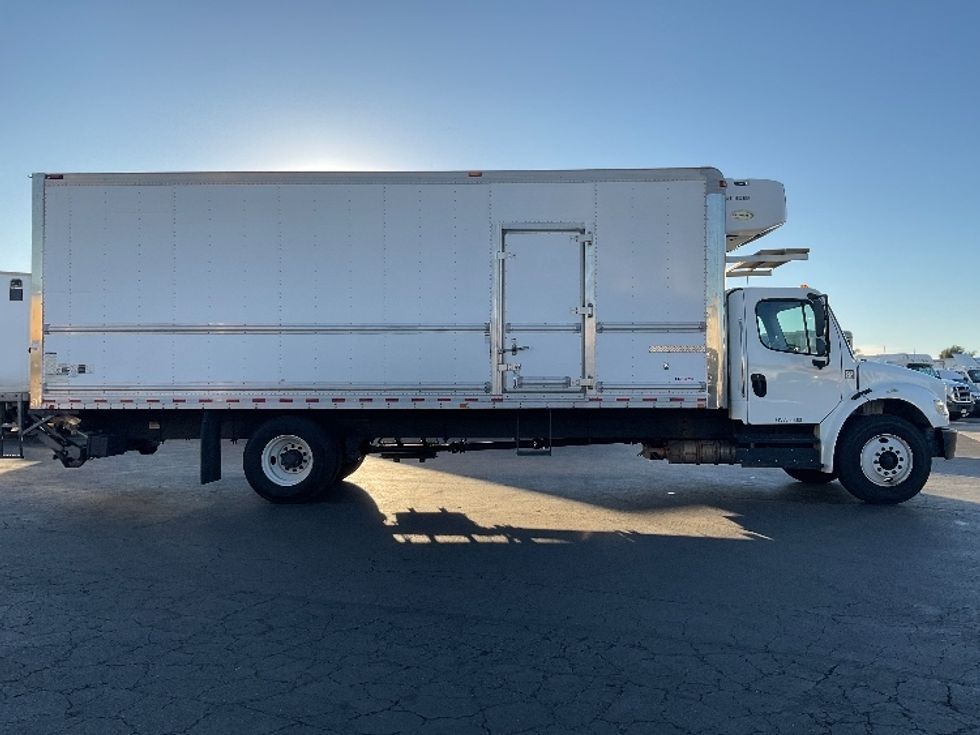 Refrigerated Truck-Light and Medium Duty Trucks-Freightliner-2019-M2-Torrance-CA-224,800\n\t\tmiles-$ 52,250 - Image 15