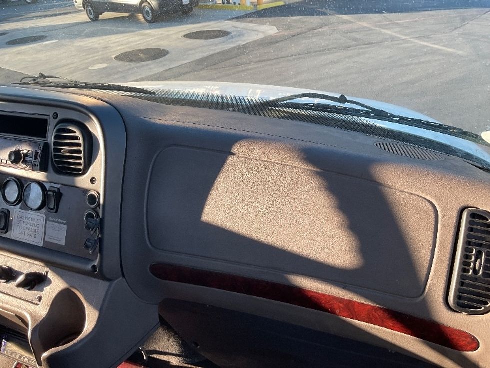 Refrigerated Truck-Light and Medium Duty Trucks-Freightliner-2019-M2-Torrance-CA-224,800\n\t\tmiles-$ 52,250 - Image 21