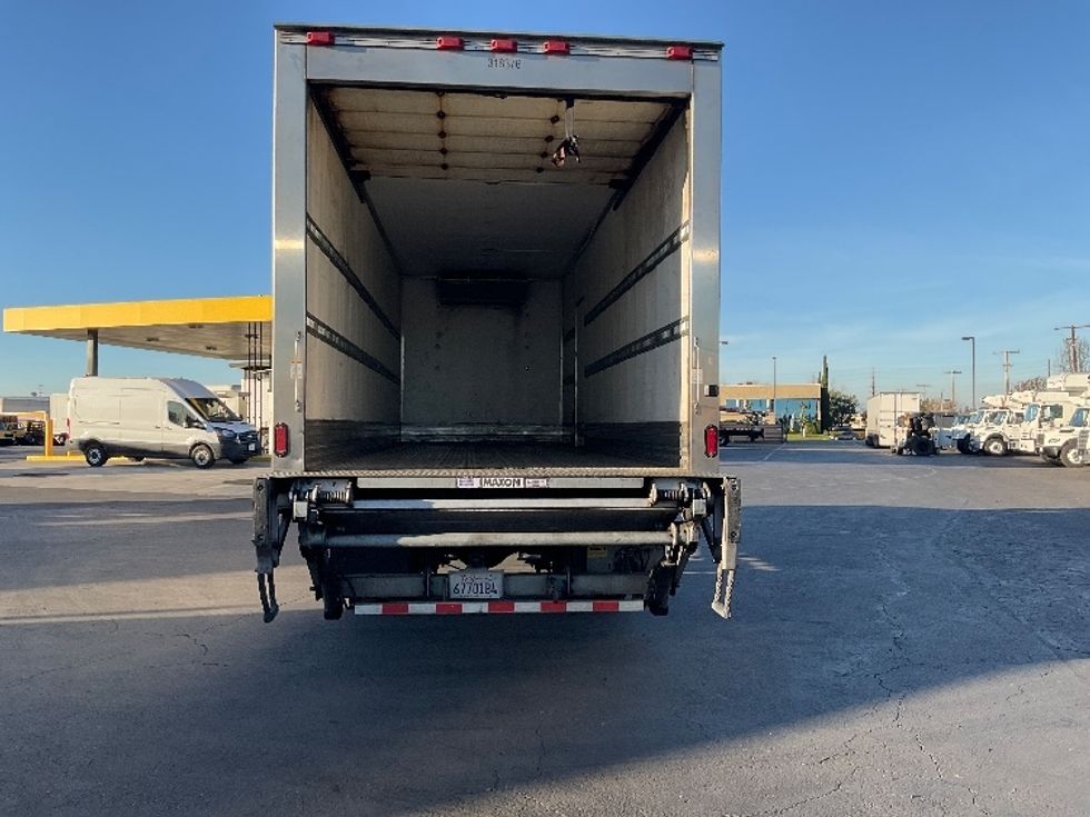 Refrigerated Truck-Light and Medium Duty Trucks-Freightliner-2019-M2-Torrance-CA-224,800\n\t\tmiles-$ 52,250 - Image 8