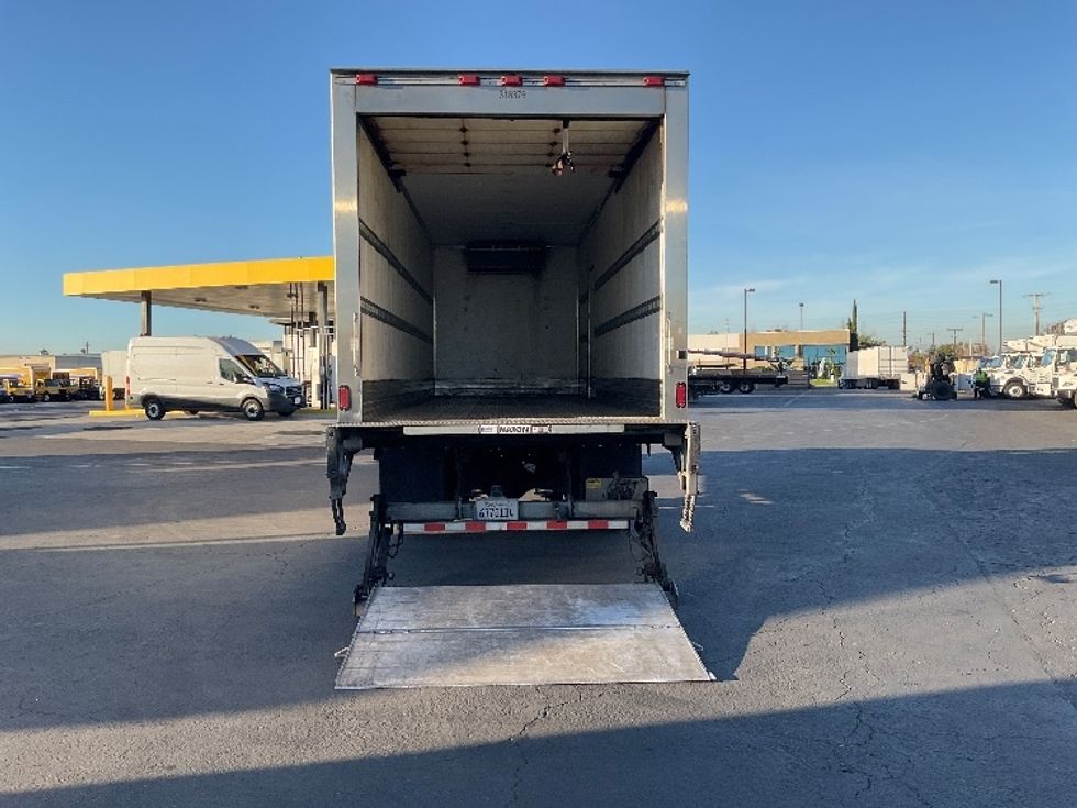Refrigerated Truck-Light and Medium Duty Trucks-Freightliner-2019-M2-Torrance-CA-224,800\n\t\tmiles-$ 52,250 - Image 9