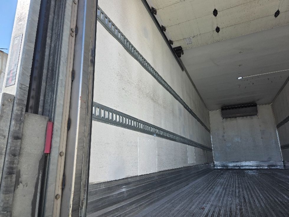 Refrigerated Truck-Light and Medium Duty Trucks-Freightliner-2019-M2-Torrance-CA-264,201\n\t\tmiles-$ 40,250 - Image 14