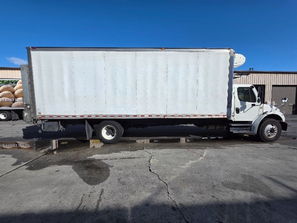 Refrigerated Truck-Light and Medium Duty Trucks-Freightliner-2019-M2-Torrance-CA-264,201\n\t\tmiles-$ 40,250 - Image 16