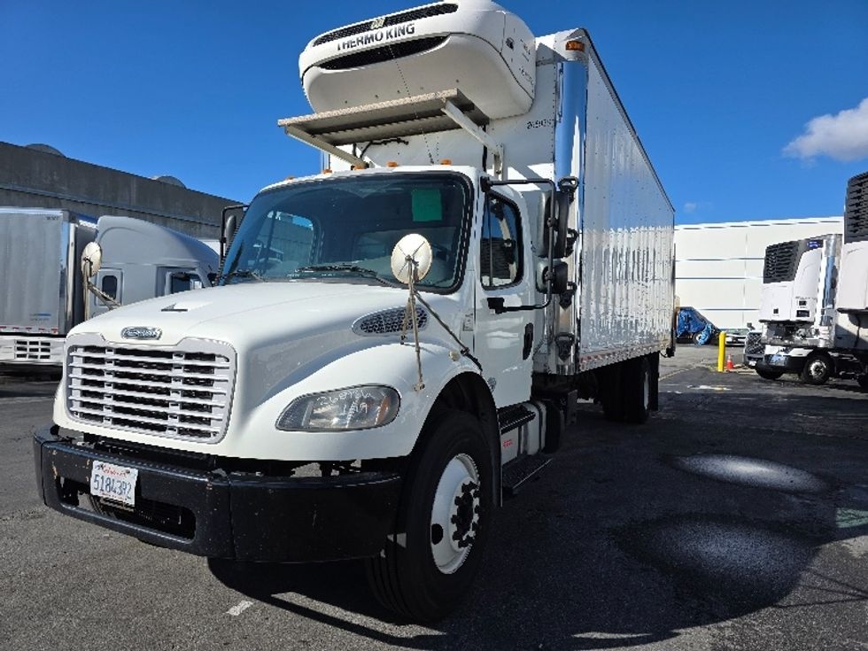 Refrigerated Truck-Light and Medium Duty Trucks-Freightliner-2019-M2-Torrance-CA-264,201\n\t\tmiles-$ 40,250 - Image 3