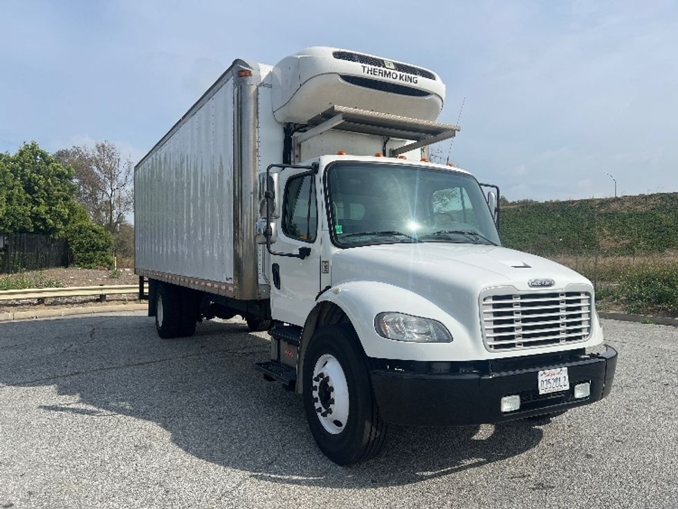 Refrigerated Truck-Light and Medium Duty Trucks-Freightliner-2019-M2-Torrance-CA-300,973\n\t\tmiles-$ 30,250 - Image 1
