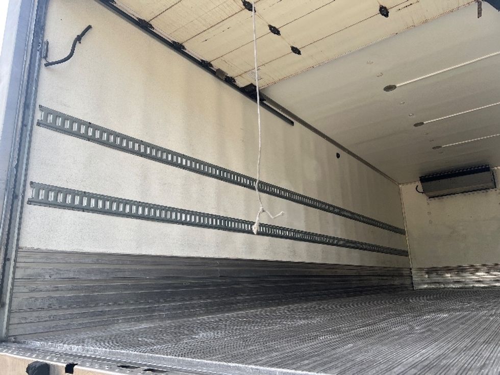 Refrigerated Truck-Light and Medium Duty Trucks-Freightliner-2019-M2-Torrance-CA-300,973\n\t\tmiles-$ 30,250 - Image 11
