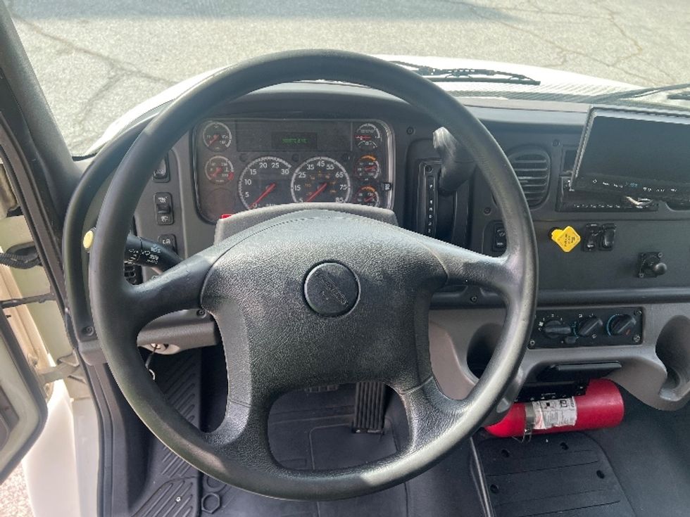 Refrigerated Truck-Light and Medium Duty Trucks-Freightliner-2019-M2-Torrance-CA-300,973\n\t\tmiles-$ 30,250 - Image 18
