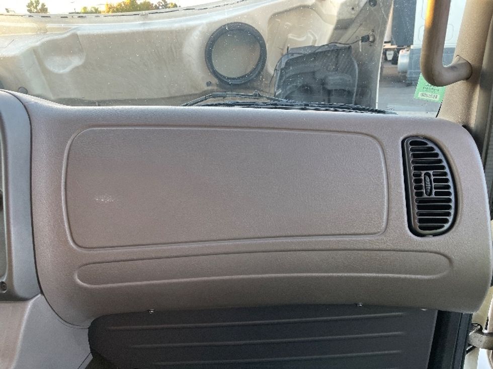 Refrigerated Truck-Light and Medium Duty Trucks-Freightliner-2019-M2-Torrance-CA-334,362\n\t\tmiles-$ 24,500 - Image 21