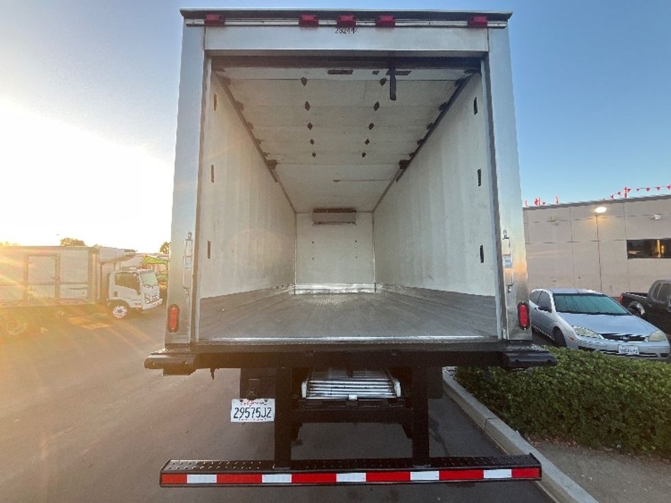 Refrigerated Truck-Light and Medium Duty Trucks-Freightliner-2019-M2-Torrance-CA-334,362\n\t\tmiles-$ 24,500 - Image 8