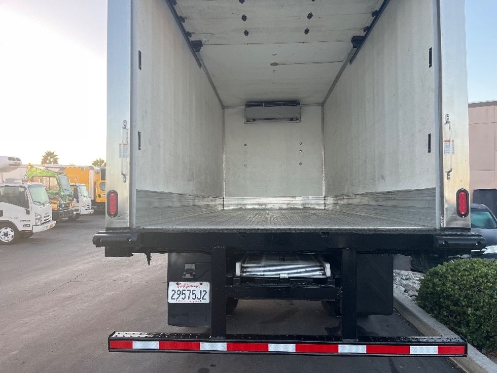 Refrigerated Truck-Light and Medium Duty Trucks-Freightliner-2019-M2-Torrance-CA-334,362\n\t\tmiles-$ 24,500 - Image 9