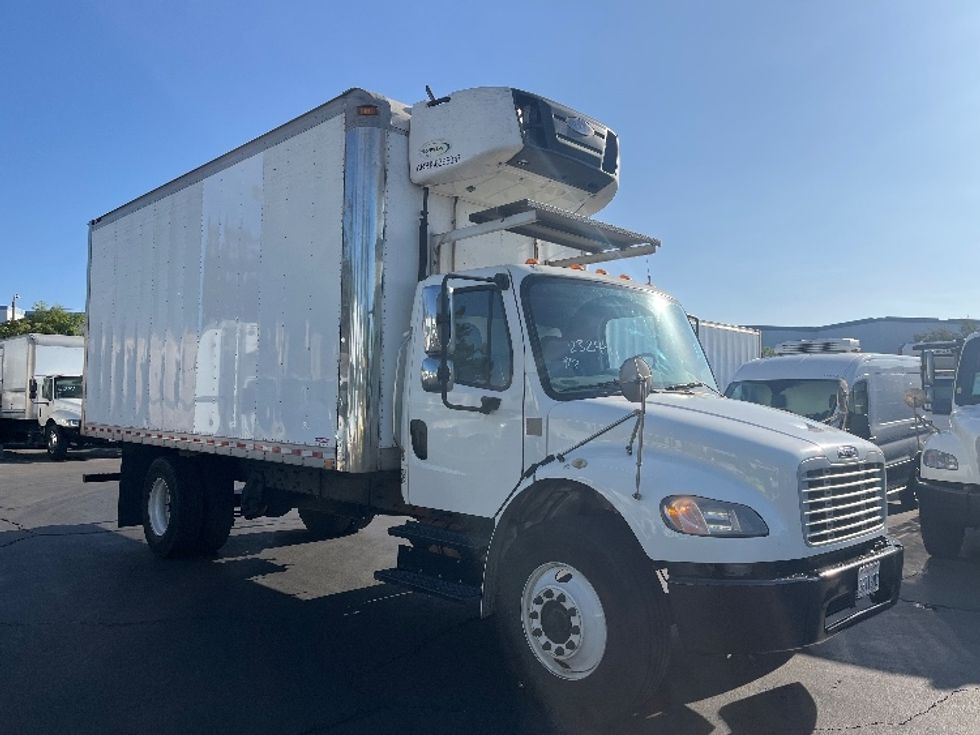 Refrigerated Truck-Light and Medium Duty Trucks-Freightliner-2019-M2-Torrance-CA-338,003\n\t\tmiles-$ 24,750 - Image 1