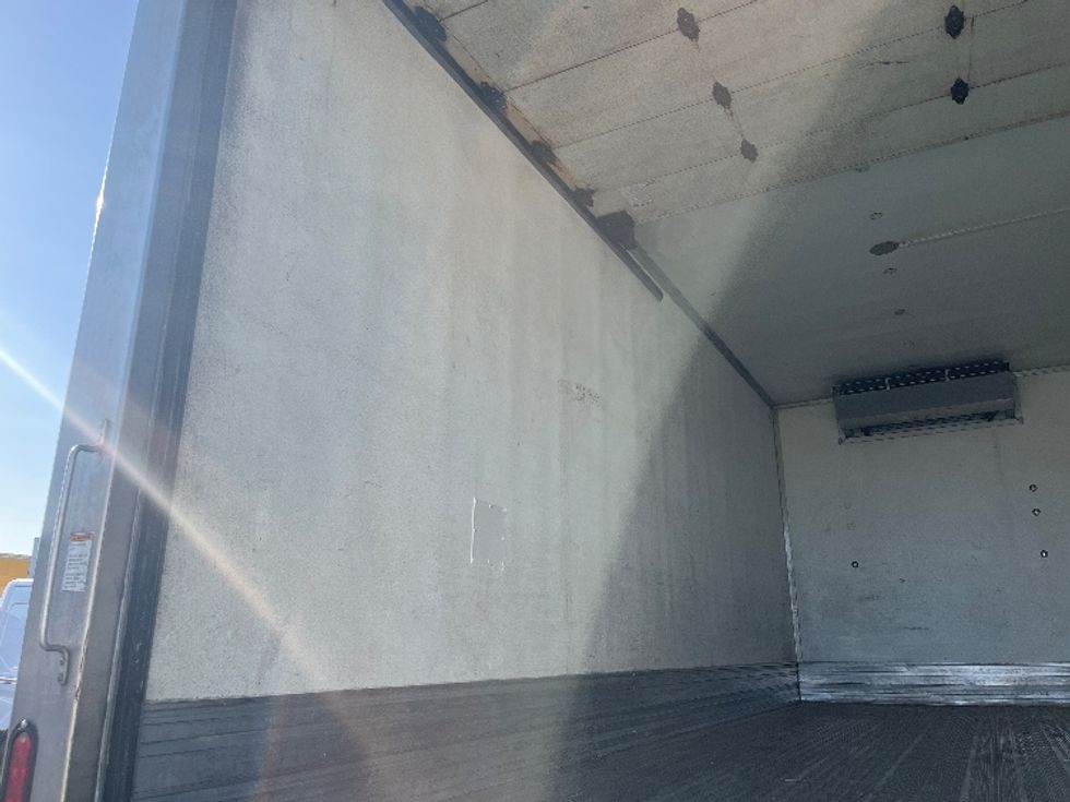 Refrigerated Truck-Light and Medium Duty Trucks-Freightliner-2019-M2-Torrance-CA-338,003\n\t\tmiles-$ 24,750 - Image 10