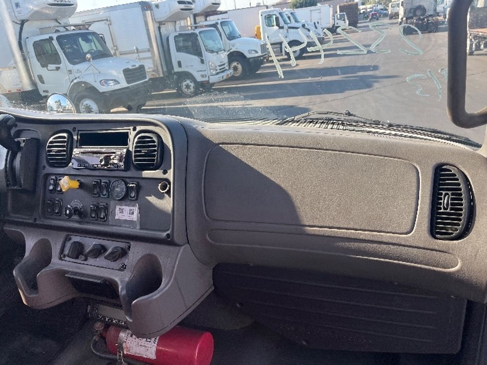 Refrigerated Truck-Light and Medium Duty Trucks-Freightliner-2019-M2-Torrance-CA-338,003\n\t\tmiles-$ 24,750 - Image 19