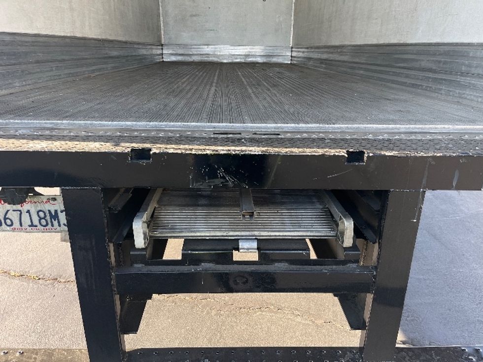 Refrigerated Truck-Light and Medium Duty Trucks-Freightliner-2019-M2-Torrance-CA-338,003\n\t\tmiles-$ 24,750 - Image 9
