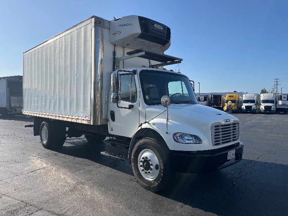 Refrigerated Truck-Light and Medium Duty Trucks-Freightliner-2019-M2-Torrance-CA-339,345\n\t\tmiles-$ 24,500 - Image 1