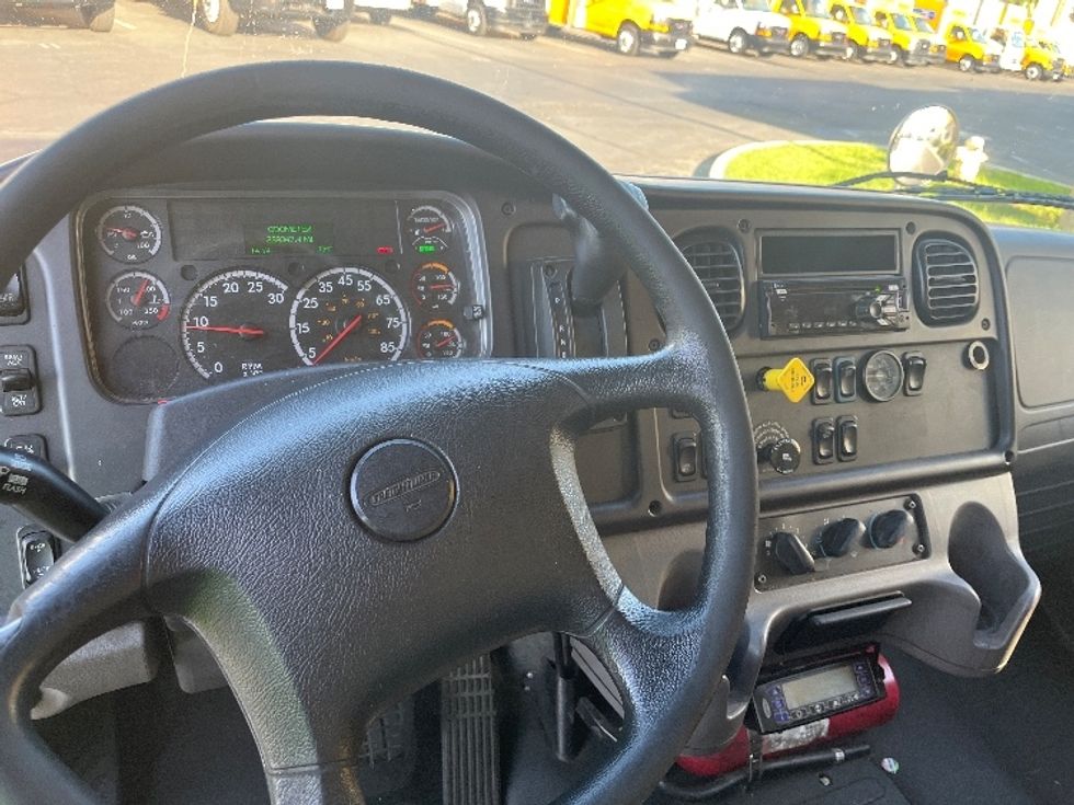 Refrigerated Truck-Light and Medium Duty Trucks-Freightliner-2019-M2-Torrance-CA-339,345\n\t\tmiles-$ 24,500 - Image 17