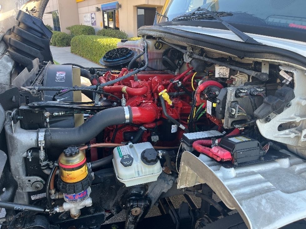 Refrigerated Truck-Light and Medium Duty Trucks-Freightliner-2019-M2-Torrance-CA-339,345\n\t\tmiles-$ 24,500 - Image 23