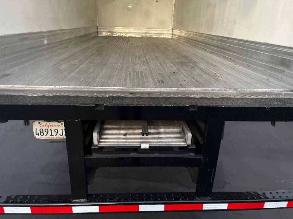 Refrigerated Truck-Light and Medium Duty Trucks-Freightliner-2019-M2-Torrance-CA-339,528\n\t\tmiles-$ 24,250 - Image 10