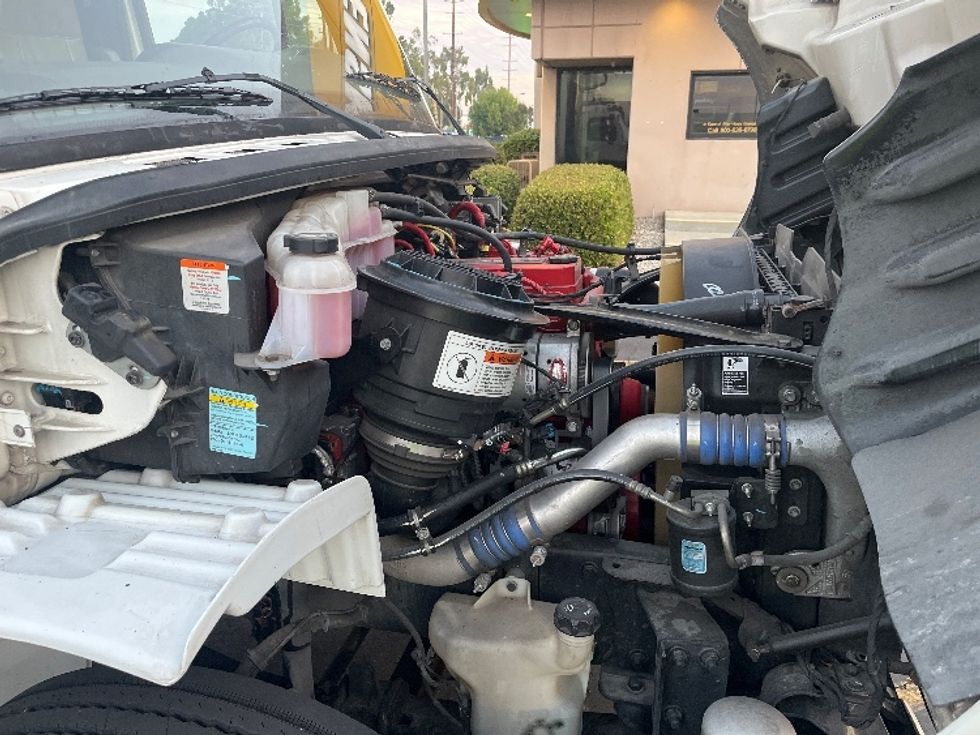 Refrigerated Truck-Light and Medium Duty Trucks-Freightliner-2019-M2-Torrance-CA-339,528\n\t\tmiles-$ 24,250 - Image 23