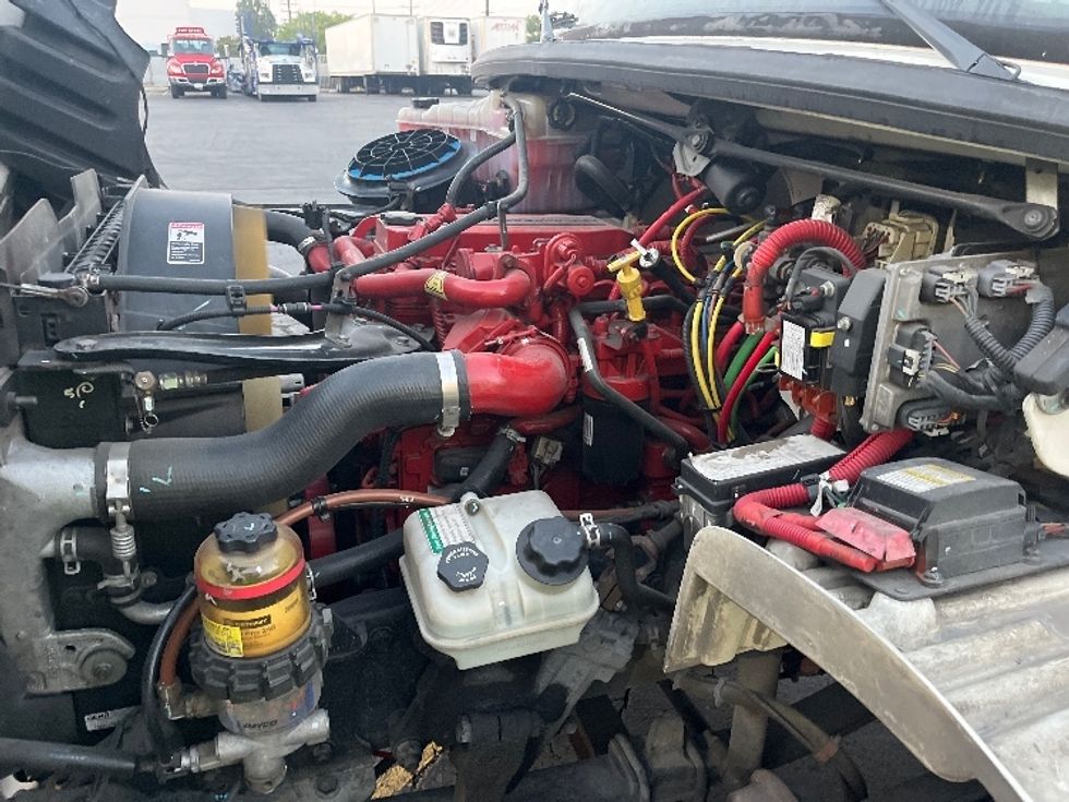 Refrigerated Truck-Light and Medium Duty Trucks-Freightliner-2019-M2-Torrance-CA-339,528\n\t\tmiles-$ 24,250 - Image 24