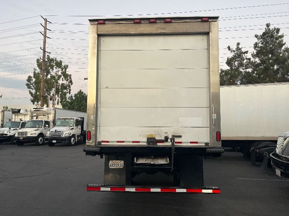Refrigerated Truck-Light and Medium Duty Trucks-Freightliner-2019-M2-Torrance-CA-339,528\n\t\tmiles-$ 24,250 - Image 7