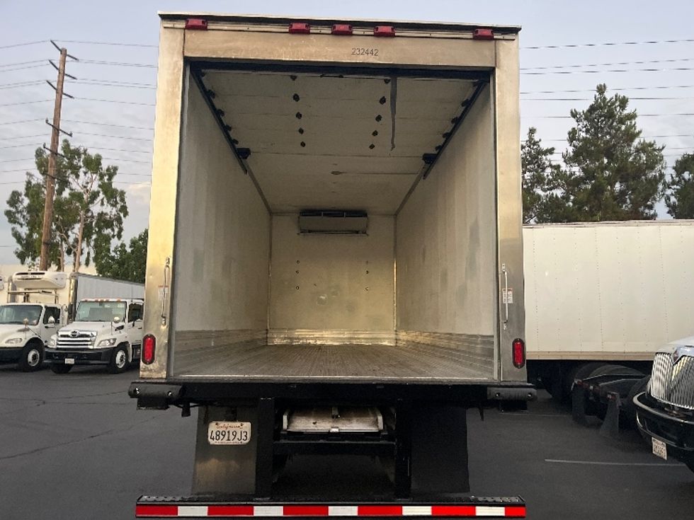 Refrigerated Truck-Light and Medium Duty Trucks-Freightliner-2019-M2-Torrance-CA-339,528\n\t\tmiles-$ 24,250 - Image 9