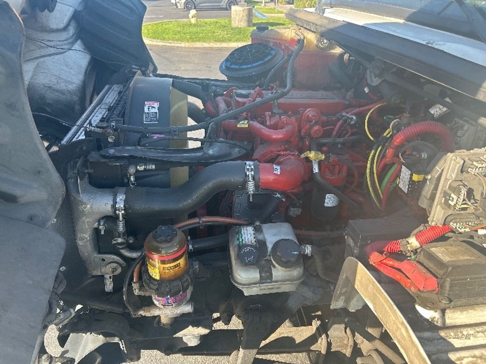 Refrigerated Truck-Light and Medium Duty Trucks-Freightliner-2019-M2-Torrance-CA-344,578\n\t\tmiles-$ 23,500 - Image 23