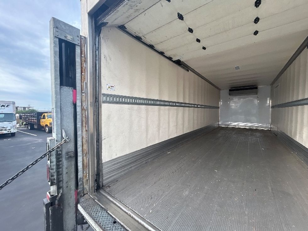 Refrigerated Truck-Light and Medium Duty Trucks-Freightliner-2019-M2-Torrance-CA-46,358\n\t\tmiles-$ 61,500 - Image 11