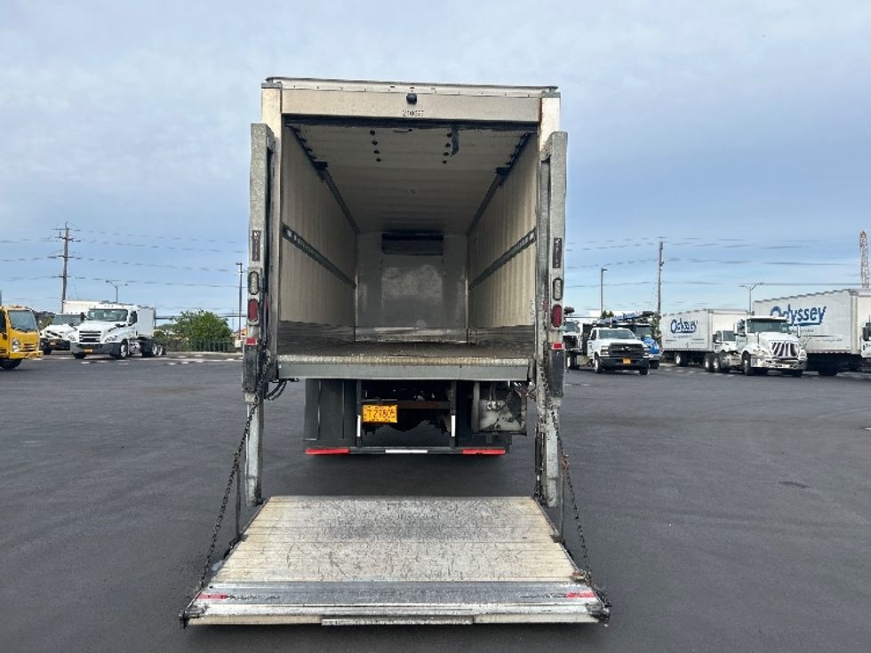 Refrigerated Truck-Light and Medium Duty Trucks-Freightliner-2019-M2-Torrance-CA-46,358\n\t\tmiles-$ 61,500 - Image 9