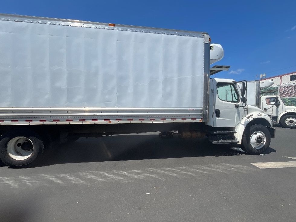 Refrigerated Truck-Light and Medium Duty Trucks-Freightliner-2019-M2-Torrance-CA-63,751\n\t\tmiles-$ 57,250 - Image 14