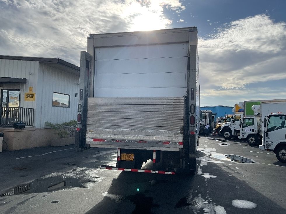 Refrigerated Truck-Light and Medium Duty Trucks-Freightliner-2019-M2-Torrance-CA-66,121\n\t\tmiles-$ 59,000 - Image 7