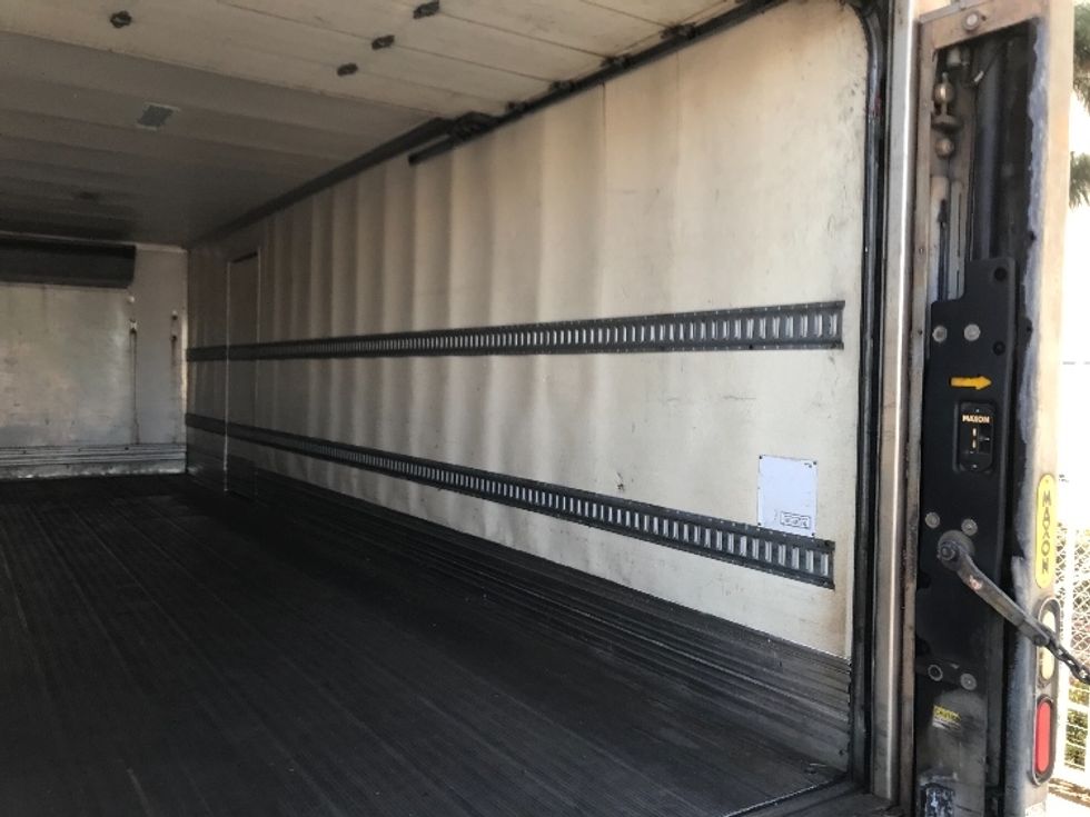 Refrigerated Truck-Light and Medium Duty Trucks-Freightliner-2019-M2-Torrance-CA-69,928\n\t\tmiles-$ 59,750 - Image 12