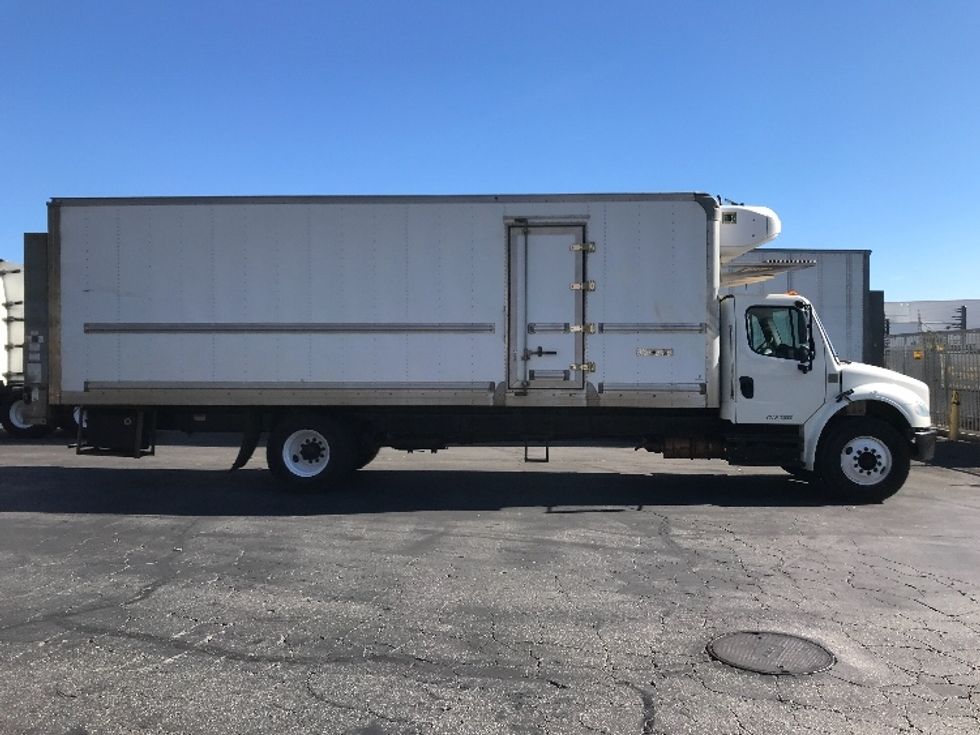 Refrigerated Truck-Light and Medium Duty Trucks-Freightliner-2019-M2-Torrance-CA-69,928\n\t\tmiles-$ 59,750 - Image 15
