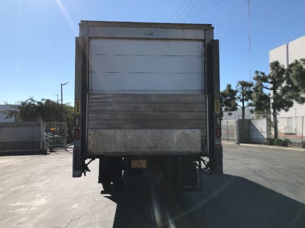 Refrigerated Truck-Light and Medium Duty Trucks-Freightliner-2019-M2-Torrance-CA-69,928\n\t\tmiles-$ 59,750 - Image 7