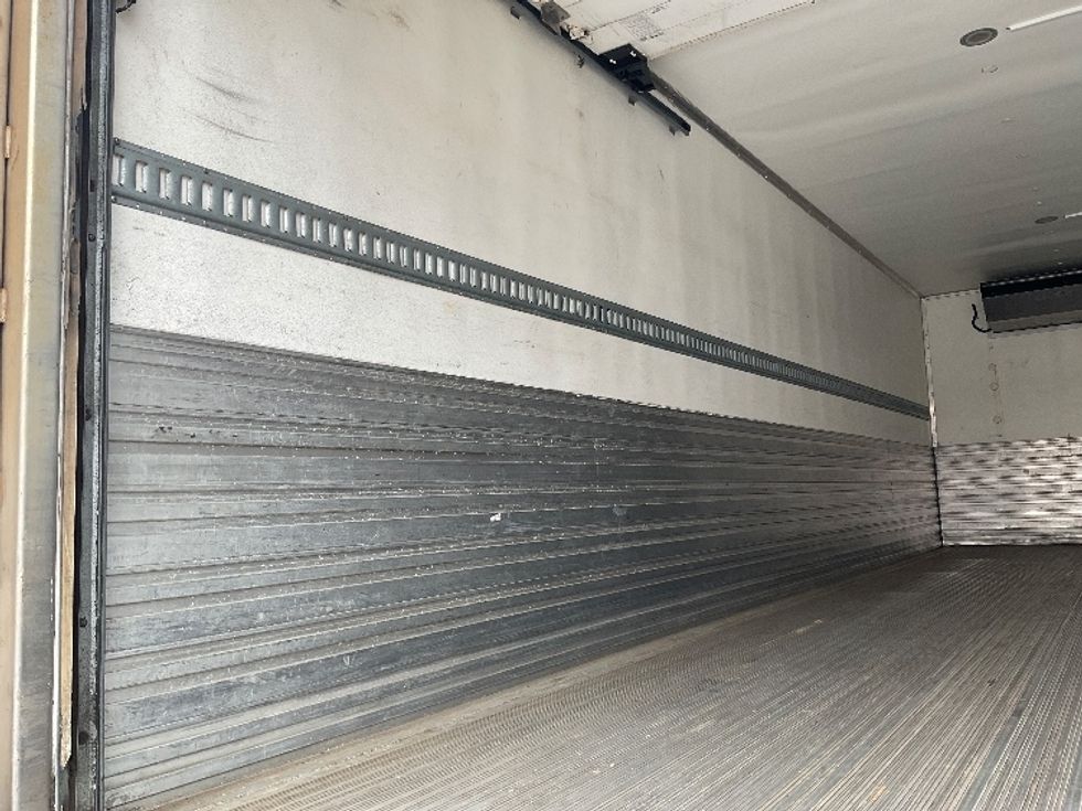 Refrigerated Truck-Light and Medium Duty Trucks-Freightliner-2019-M2-Torrance-CA-70,209\n\t\tmiles-$ 59,000 - Image 11