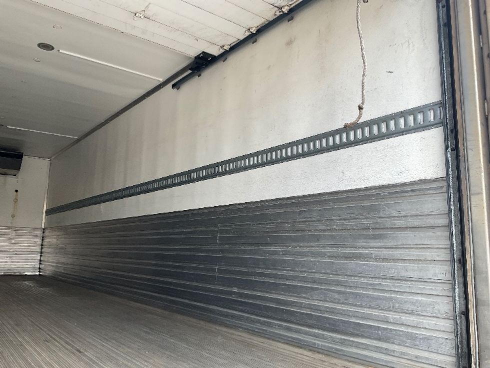 Refrigerated Truck-Light and Medium Duty Trucks-Freightliner-2019-M2-Torrance-CA-70,209\n\t\tmiles-$ 59,000 - Image 12