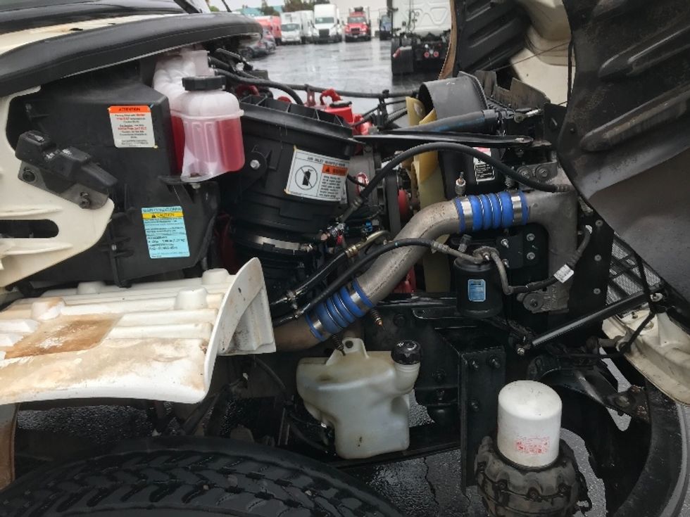 Refrigerated Truck-Light and Medium Duty Trucks-Freightliner-2019-M2-Torrance-CA-71,719\n\t\tmiles-$ 59,250 - Image 23