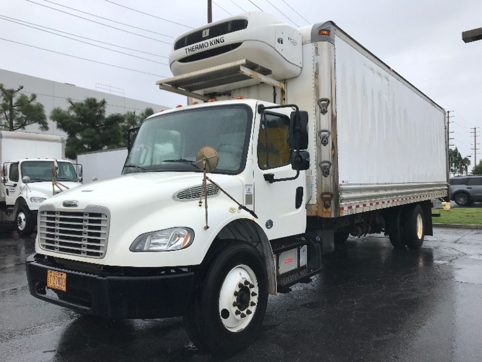 Refrigerated Truck-Light and Medium Duty Trucks-Freightliner-2019-M2-Torrance-CA-71,719\n\t\tmiles-$ 59,250 - Image 3