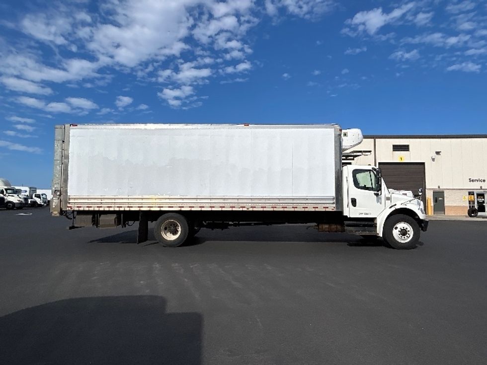 Refrigerated Truck-Light and Medium Duty Trucks-Freightliner-2019-M2-Torrance-CA-76,461\n\t\tmiles-$ 57,500 - Image 15