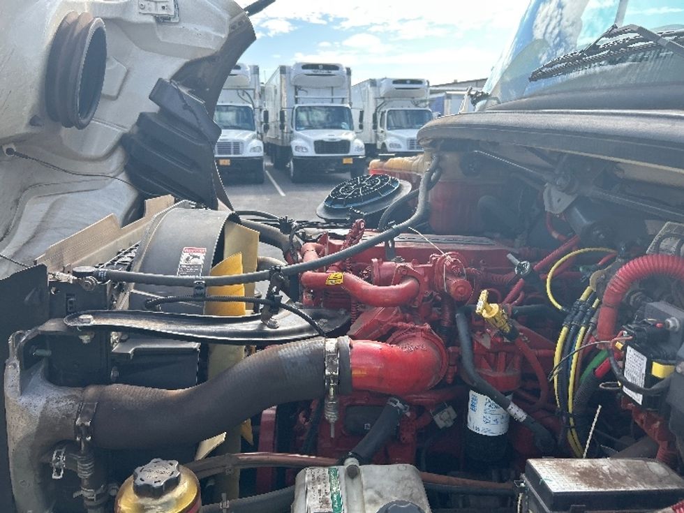 Refrigerated Truck-Light and Medium Duty Trucks-Freightliner-2019-M2-Torrance-CA-76,461\n\t\tmiles-$ 57,500 - Image 24