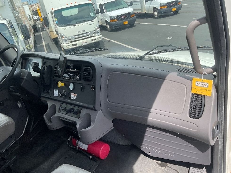 Refrigerated Truck-Light and Medium Duty Trucks-Freightliner-2019-M2-Torrance-CA-90,140\n\t\tmiles-$ 62,250 - Image 20