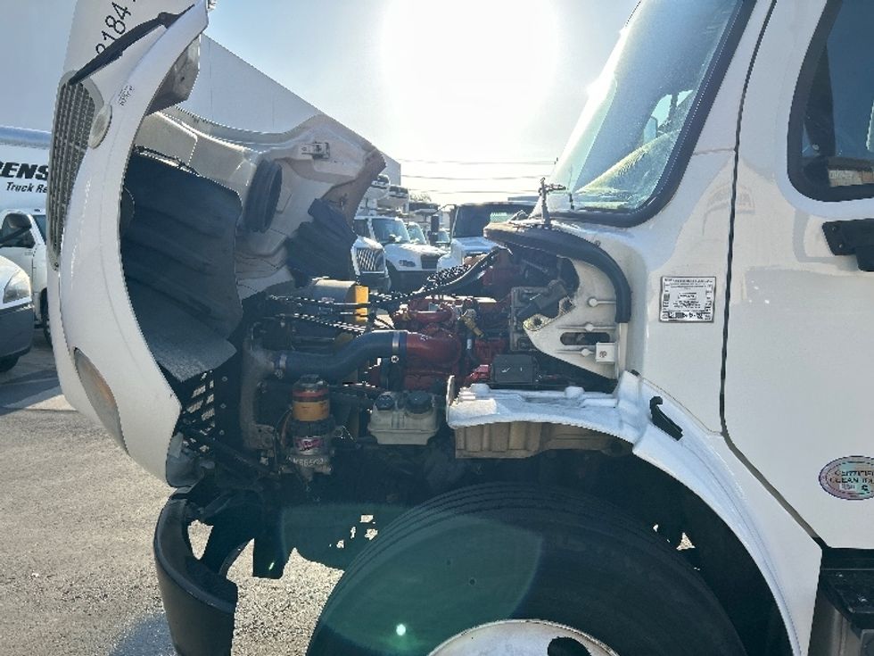 Refrigerated Truck-Light and Medium Duty Trucks-Freightliner-2019-M2-Vernon-CA-159,094\n\t\tmiles-$ 69,250 - Image 23