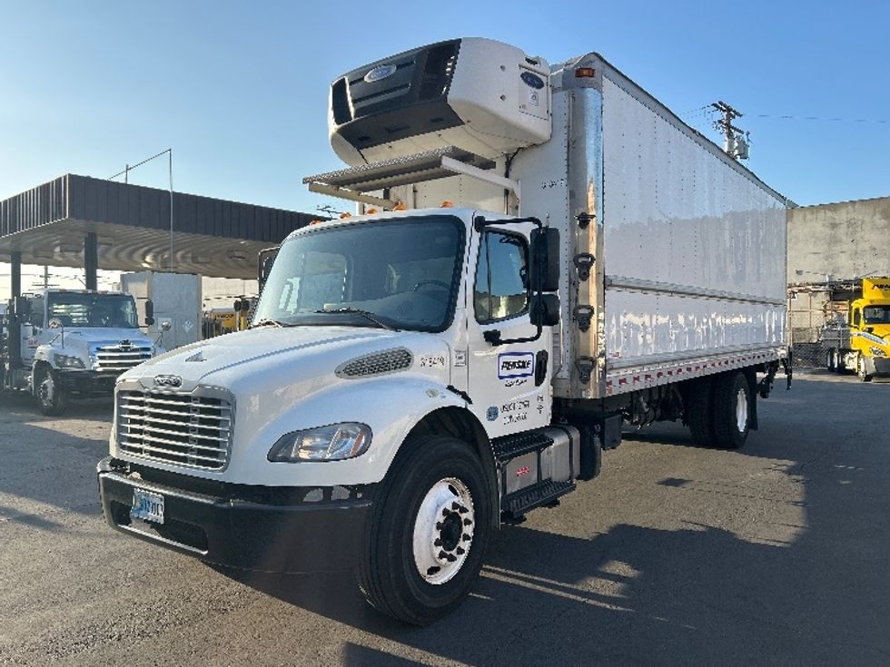 2019 Freightliner M2 106 Medium Duty photo 3